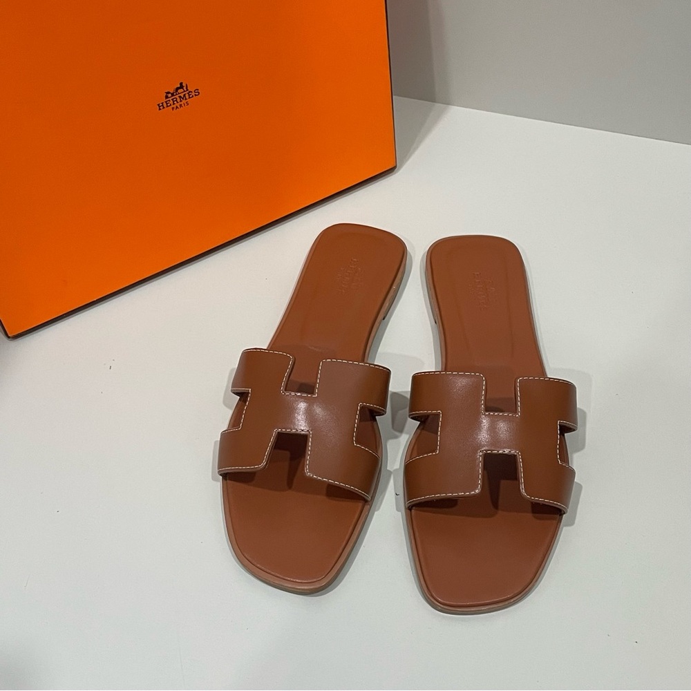 Hermes Women's Brown Authentic Sandals